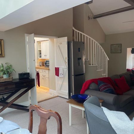 Gorgeous Country Cottage On Outskirts Of Bath With Wood Fired Hot Tub Midford Zewnętrze zdjęcie