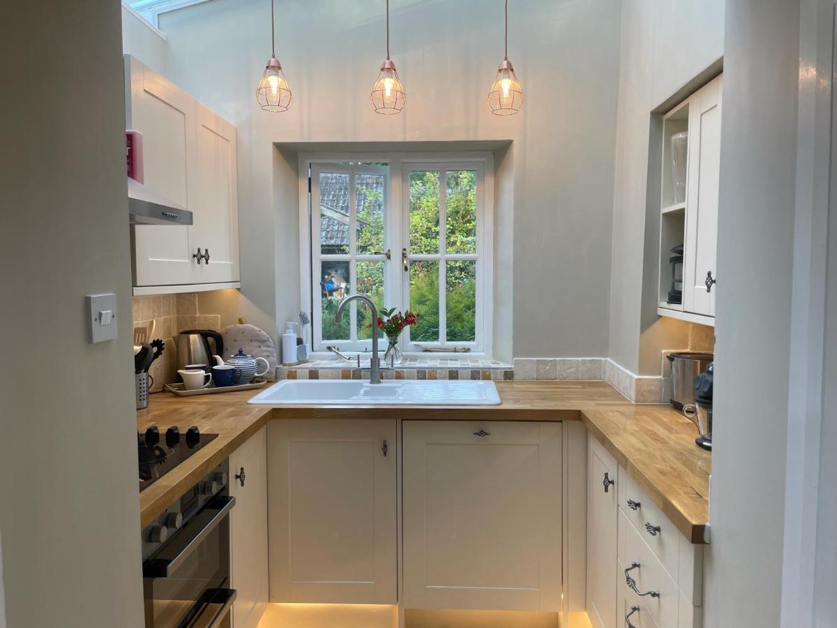 Gorgeous Country Cottage On Outskirts Of Bath With Wood Fired Hot Tub Midford Zewnętrze zdjęcie
