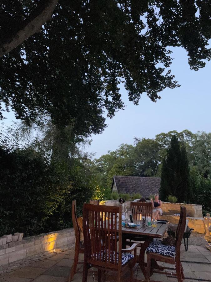 Gorgeous Country Cottage On Outskirts Of Bath With Wood Fired Hot Tub Midford Zewnętrze zdjęcie