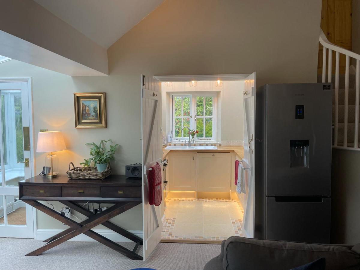 Gorgeous Country Cottage On Outskirts Of Bath With Wood Fired Hot Tub Midford Zewnętrze zdjęcie